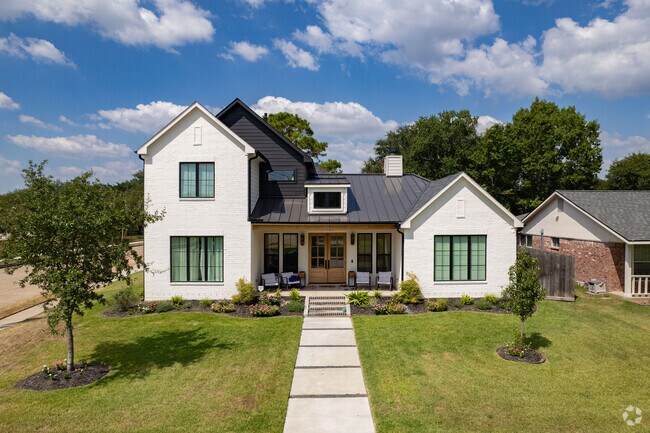 Meadows Place's homes showcase elegant architecture.