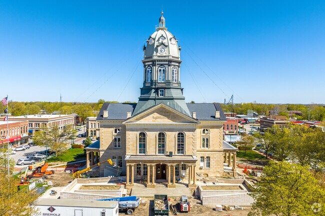 The Madison County Courthouse is the literal center of Winterset and the county.