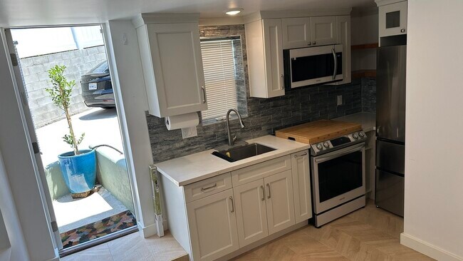 3351 Hamilton Way unit 3353 A, Los Angeles, CA 90026 - photo 4