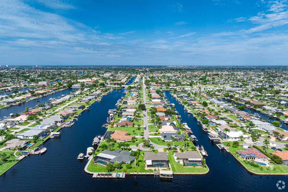 Neighborhood_Caloosahatchee_V2_Phase2_9624_SH