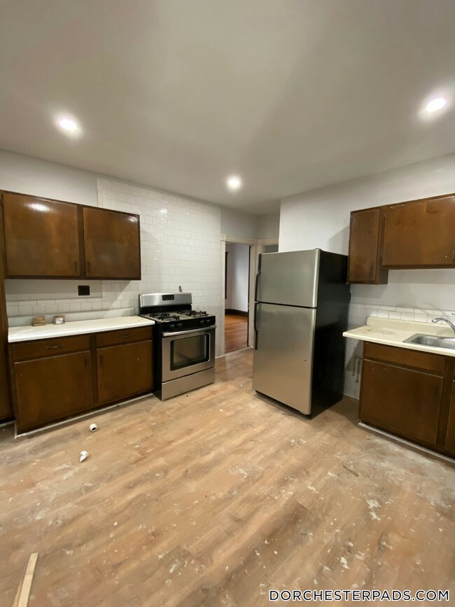 37 Sudan St Unit 1, Boston, MA 02125