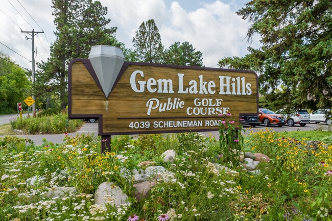 This golf course is public and open to all at Gem Lake Hills Golf Course.