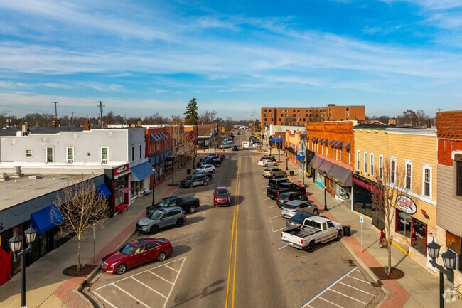 Historic Main Street with its many shops and restaurants is the heart of Davison.