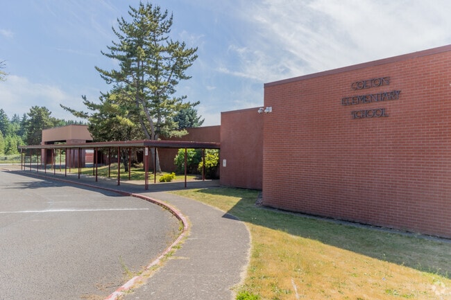 Colton Elementary School is a public elementary school in Colton Oregon.