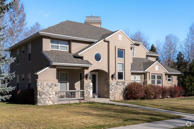 Well-maintained homes are a hallmark of Snyderville’s residential areas.