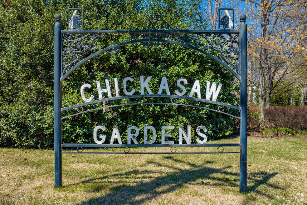 Chickasaw Gardens