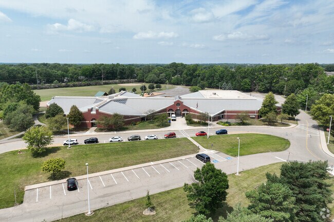 Slate Hill Elementary houses students grades K-6 and has a 17 to 1 student teacher ratio.