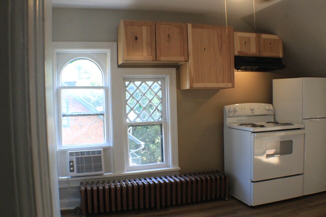 Kitchen - Brand New Appliances and Cabinets