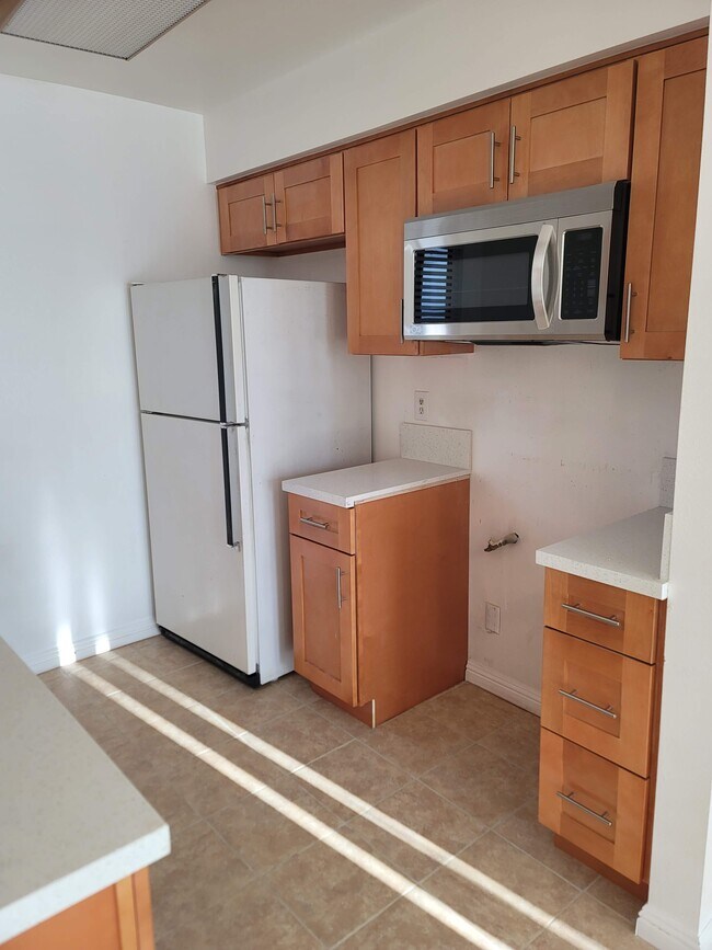 10521 National Blvd unit 10521 National Blvd, Los Angeles, CA 90034 - photo 6