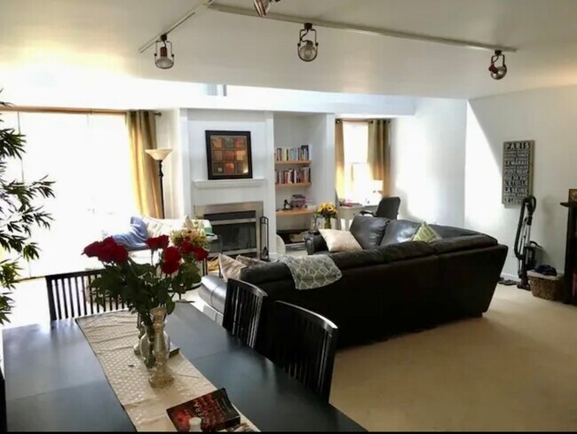 1047 Danby Rd unit D1, Ithaca, NY 14850 - photo 3