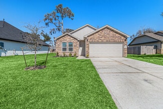 212 Forest Park Dr, West Columbia, TX 77486