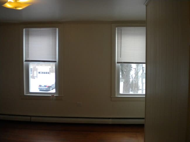 254 Union St unit B, Bennington, VT 05201 - photo 5