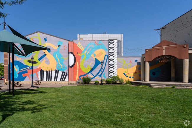 Governor's Square, located in downtown Middletown near the Meadowlawn neighborhood, hosts a variety of events and concerts.