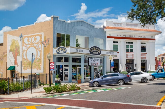 Not far from Golf Hammock,  Downtown Sebring has timeless historical charm.