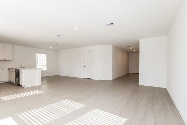 15286 Abella Dr, Montgomery, TX 77316 - photo 5