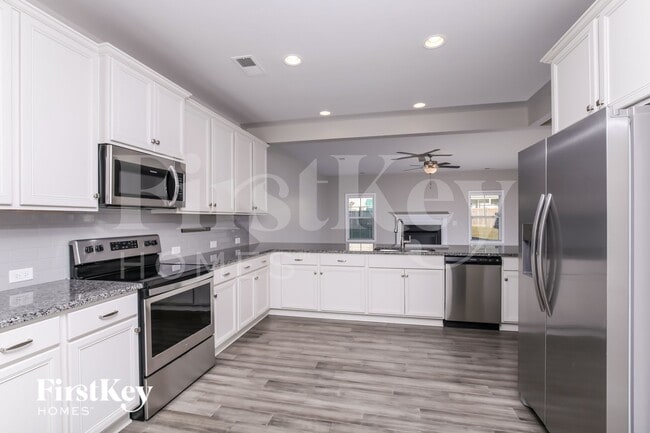 499 Royal Oak Ln, Clayton, NC 27520 - photo 7