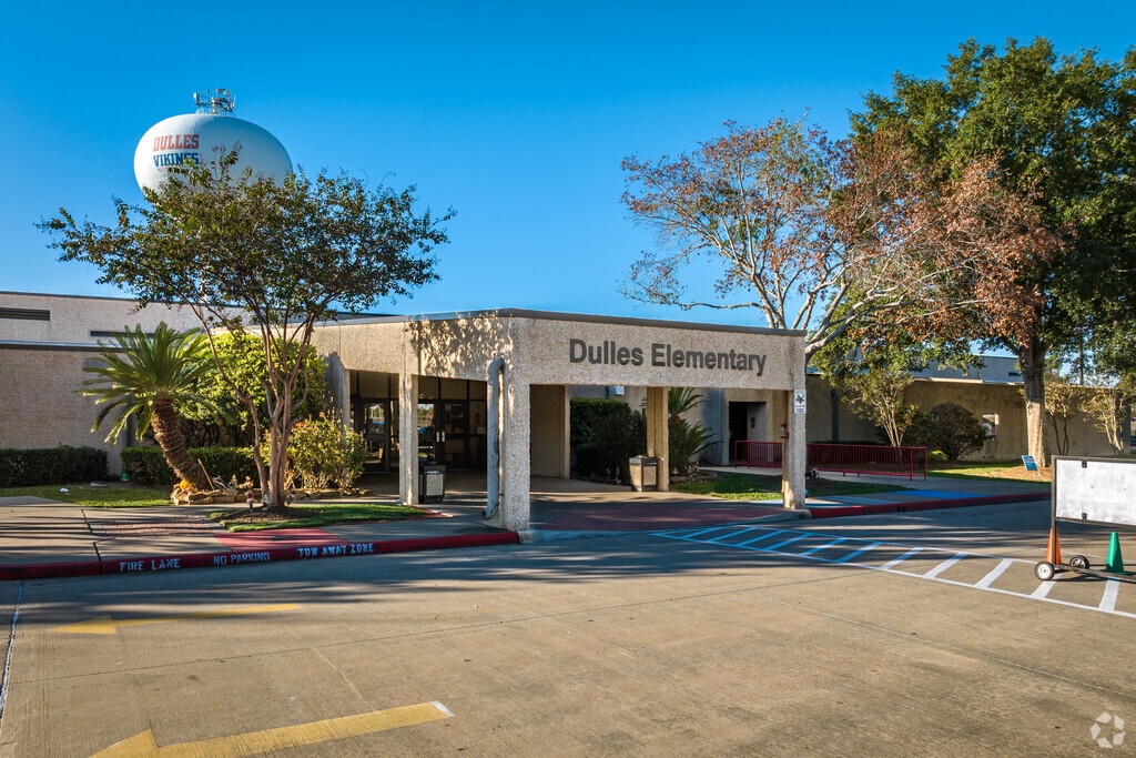 Dulles Elementary School in Houston is a nurturing educational institution.
