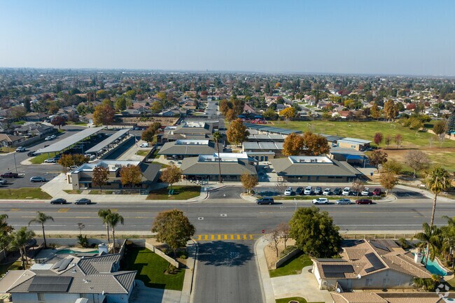 Almondale Elementary has a 19:1 student - teacher ratio.