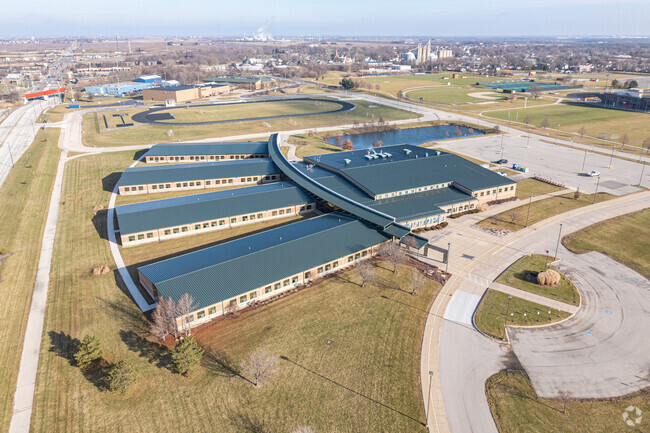 Minooka Junior High School is part of the Minooka Central Consolidated School District #201.
