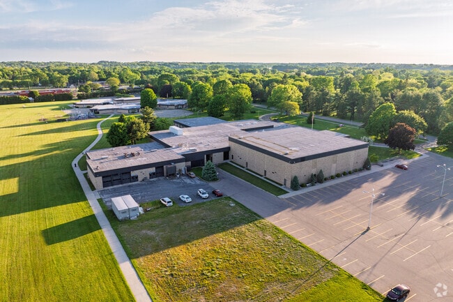 Andrews Academy teachers have earned a B- rating on Niche.