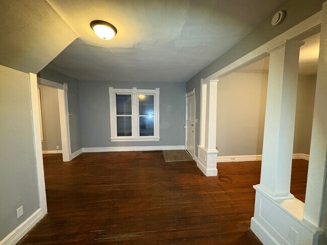 1314 Dawson St, Toledo, OH 43605 - photo 5