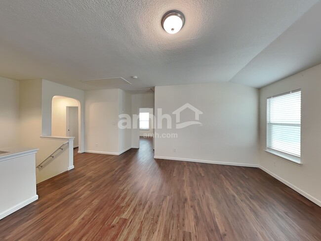 2417 York Bend, San Antonio, TX 78245 - photo 7