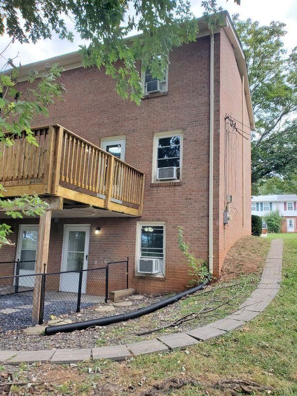 117 S Shenandoah Ave, Front Royal, VA 22630 - photo 2