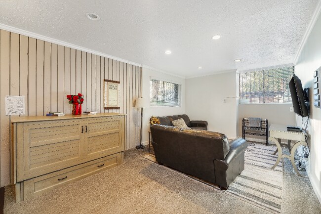 300 S 700 E unit Appx, Salt Lake City, UT 84102 - photo 7