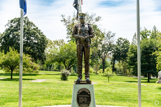 Outlet Area honors Reading Police Officers with this beautiful statue.