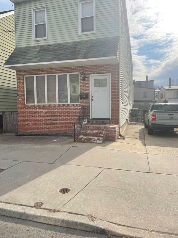 326 Mercer St, Gloucester City, NJ 08030