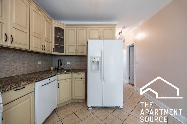 3055 N Kimball Ave unit 2, Chicago, IL 60618 - photo 4