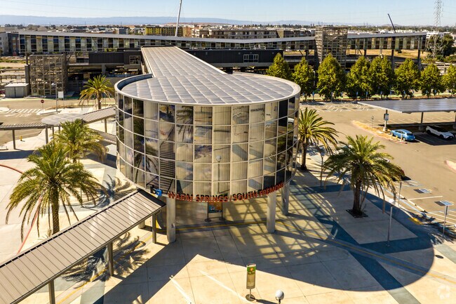 Warm Springs offers easy transportation with Warm Springs/South Fremont BART Station.