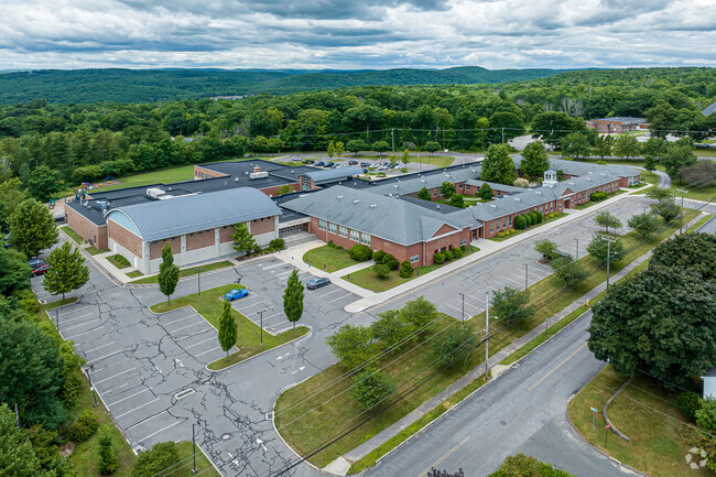 Forty seven percent of Torringford School students are proficient in math.