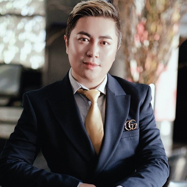Agent Photo