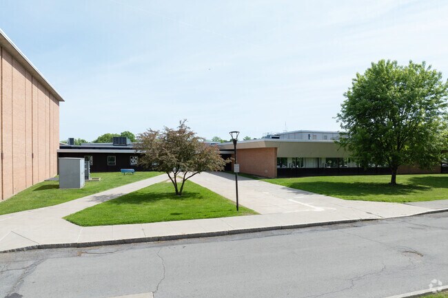 Schenectady High School is a great place to start your day and finish up your primary school.