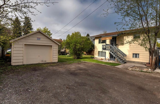 2016 S 13th St W unit 2016 2 Upstairs, Missoula, MT 59801 - photo 3