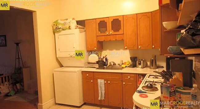 1087 Beacon St unit 6, Brookline, MA 02446 - photo 2