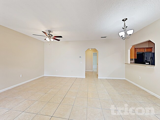 5555 Village Pond Cir, Jacksonville, FL 32222 - photo 4