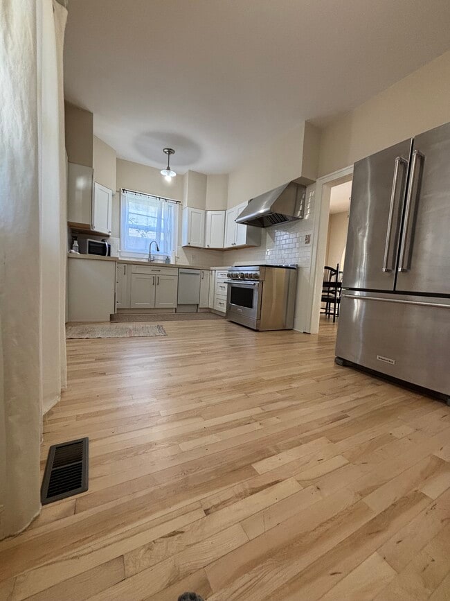 734 2nd St E, Whitefish, MT 59937 - photo 2