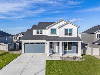 7818 Gilbert St, West Richland, WA 99353