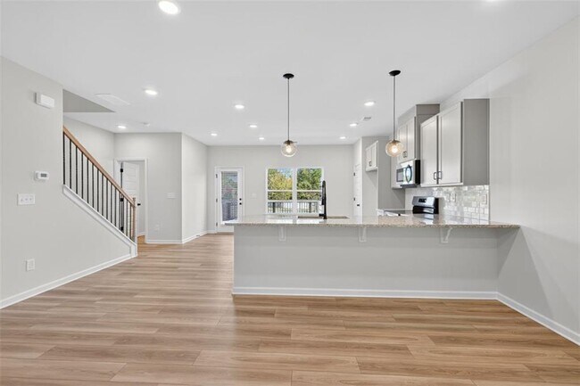 74 Jacobs Farm Ln, Lawrenceville, GA 30045 - photo 4