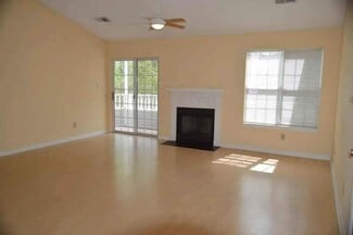 2 Forest Glen Cir Unit 18, Middletown, CT 06457