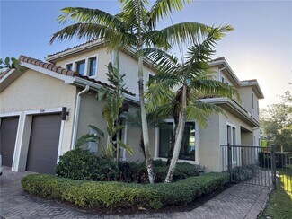 5915 Brookfield Cir E, Fort Lauderdale, FL 33312
