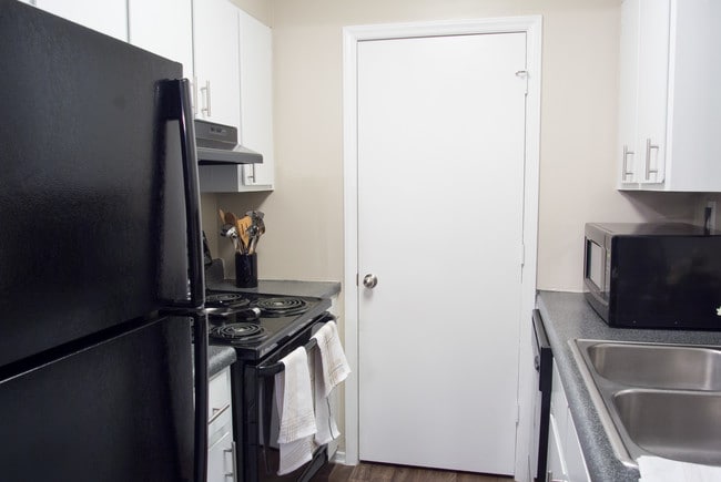 Hartwell Cove Apartments, Anderson, SC 29621 - photo 7