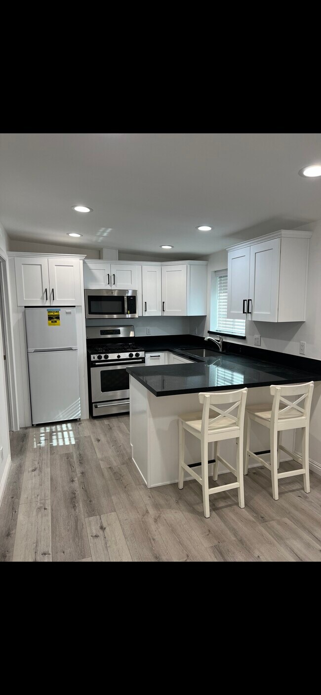 10348 Petit Ave, Granada Hills, CA 91344