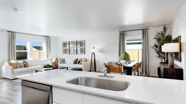 18422 N Sparkleberry Ave, Nampa, ID 83687 - photo 3