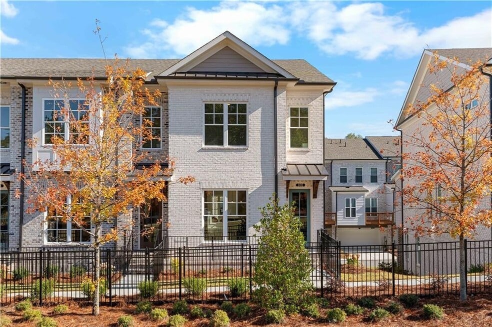 608 Goldsmith Ct unit 113, Johns Creek, GA 30022 - photo 1