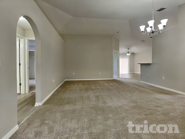 4468 Woodley Creek Rd, Jacksonville, FL 32218 - photo 3