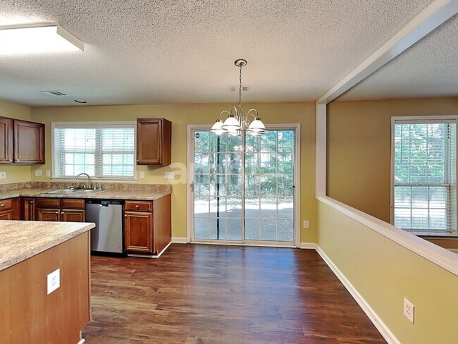 3472 Chastain Glen Ln NE, Marietta, GA 30066 - photo 5