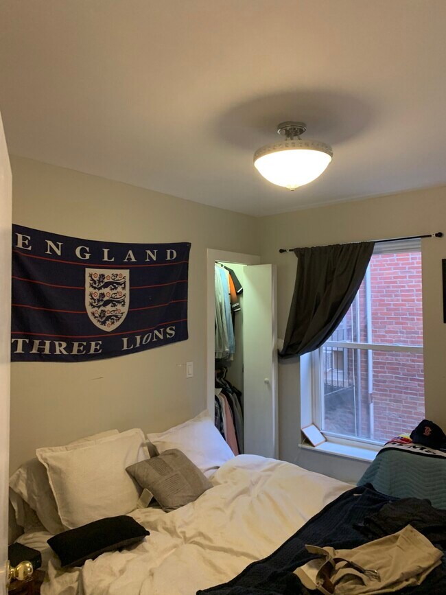 28 Fleet St unit 10, Boston, MA 02113 - photo 5